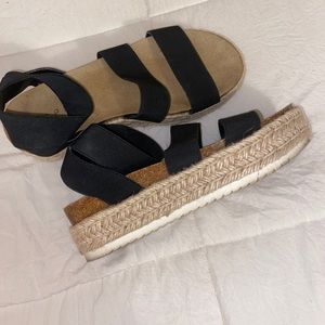 platform sandals 6